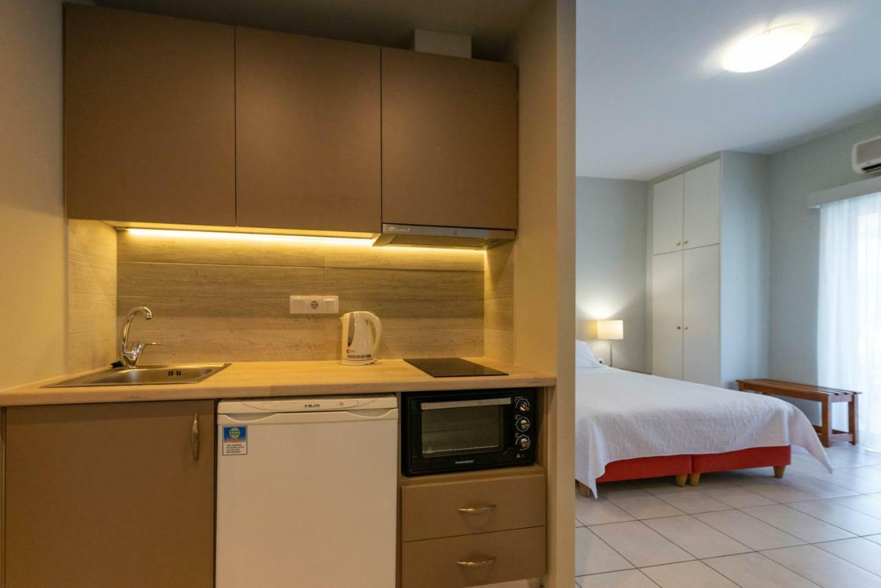 Theoxenia Hotel Apartments Chrani Buitenkant foto
