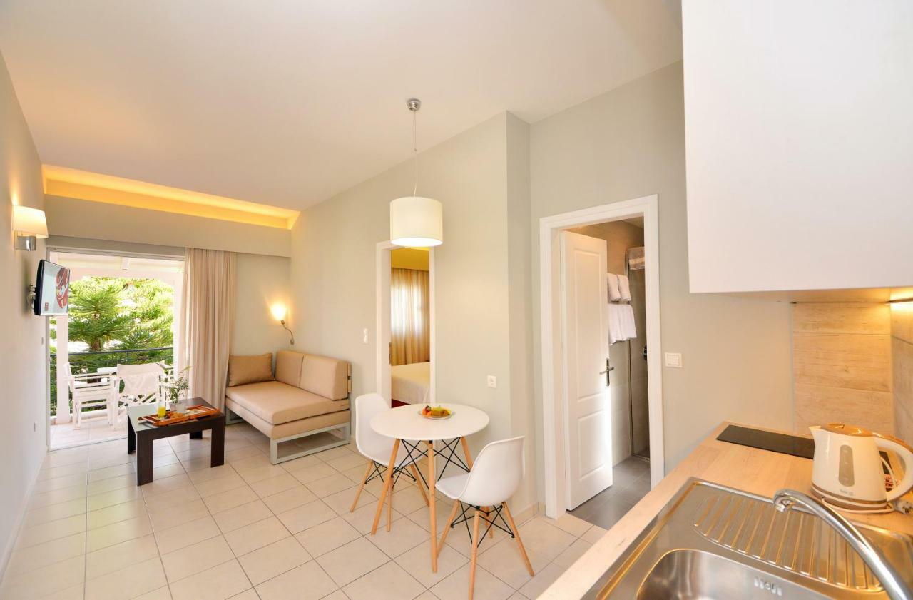 Theoxenia Hotel Apartments Chrani Buitenkant foto