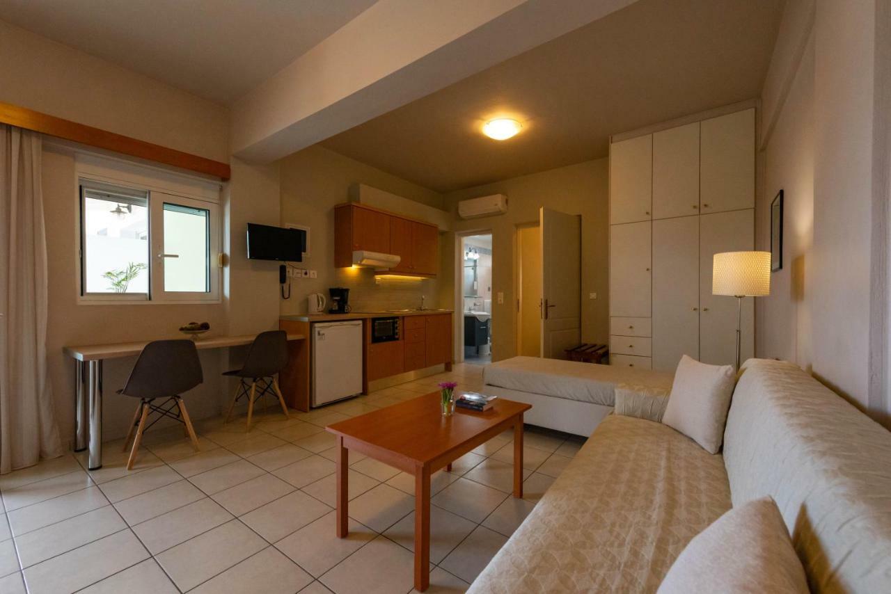 Theoxenia Hotel Apartments Chrani Buitenkant foto